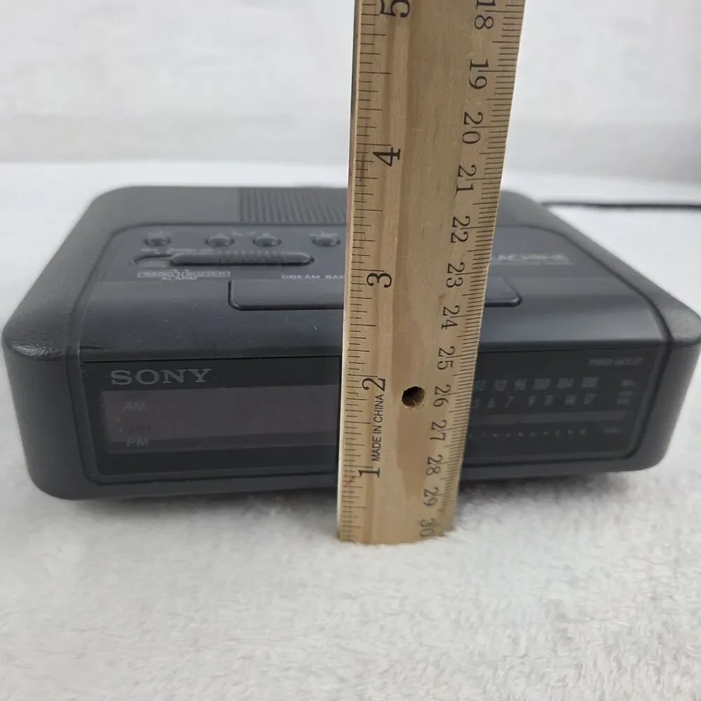 Vintage Sony Dream Machine FM AM‎ Digital Clock Radio Black ICF-C240